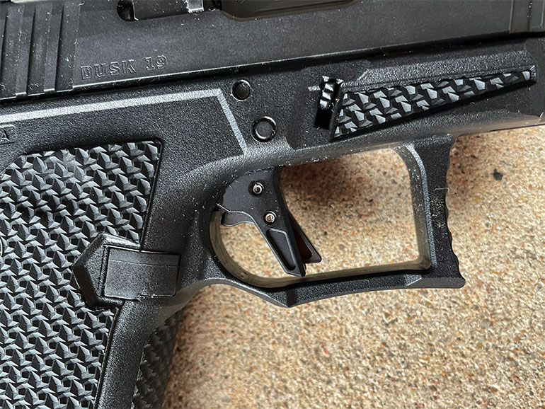 Lone Wolf Dusk 19 9mm pistol