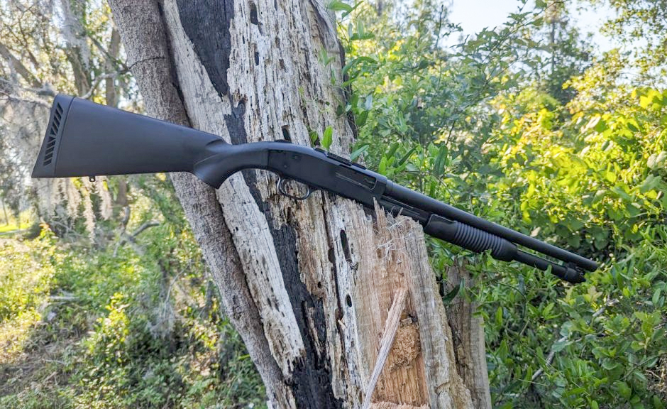 Mossberg 590 7-shot 20 gauge shotgun