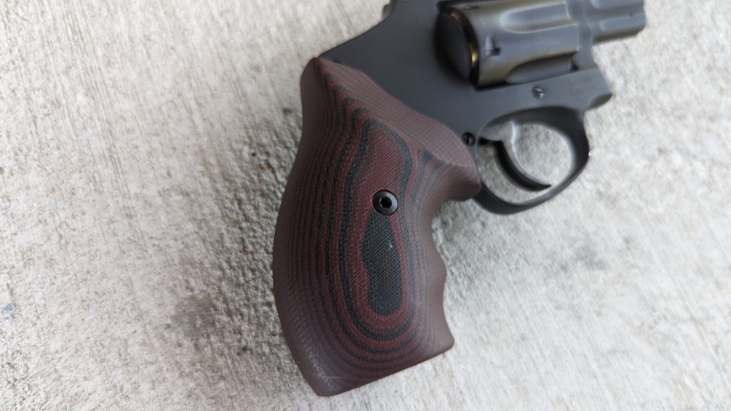 Smith & Wesson 432 UC Ultimate Carry revolver