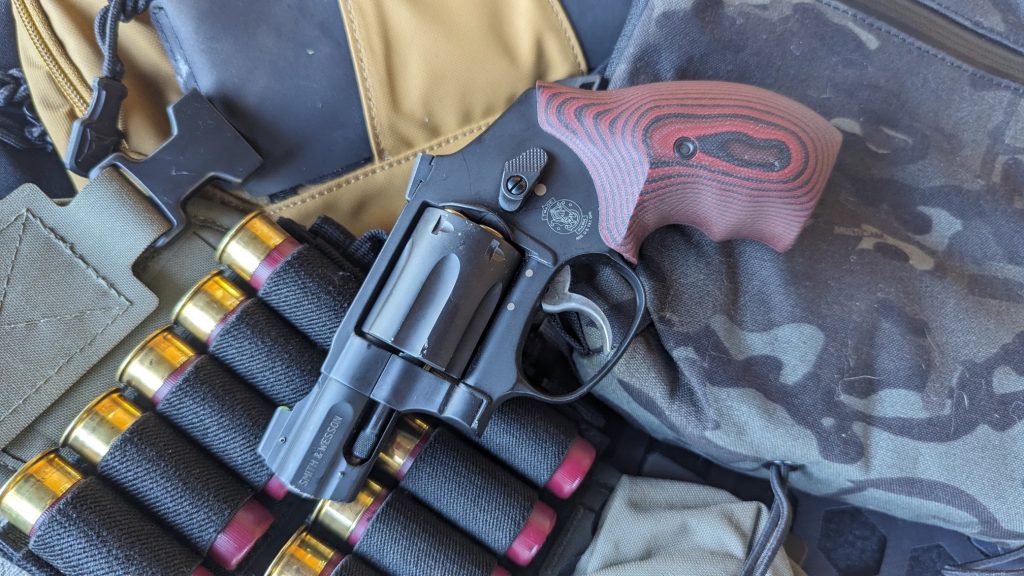 Smith & Wesson 432 UC Ultimate Carry revolver