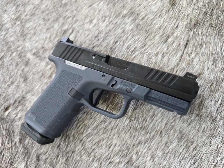 Riger RXM modular 9mm pistol GLOCK magazine
