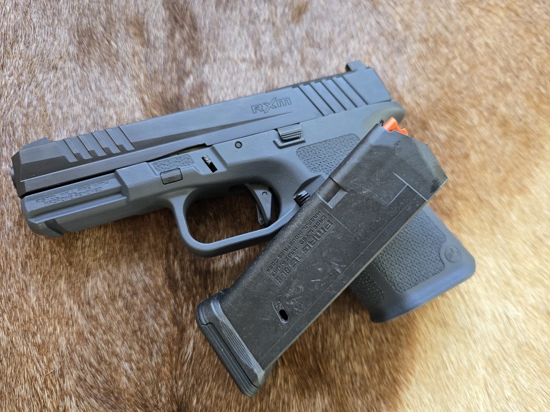 Riger RXM modular 9mm pistol GLOCK magazine
