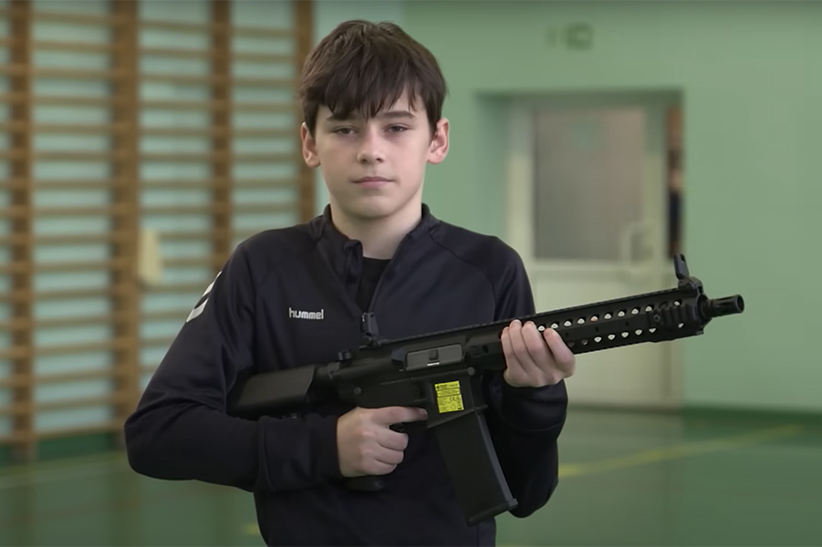 poland student school gun training