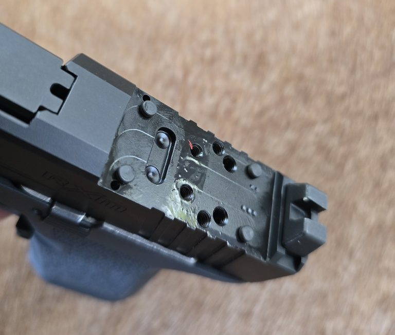 Riger RXM modular 9mm pistol GLOCK magazine
