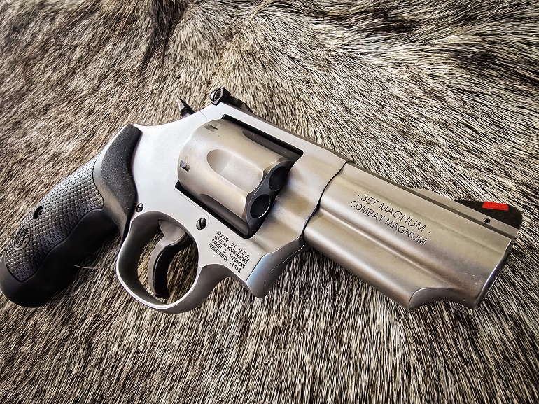 Smith & Wesson Model 66-8 Combat Magnum .357 magnum revolver
