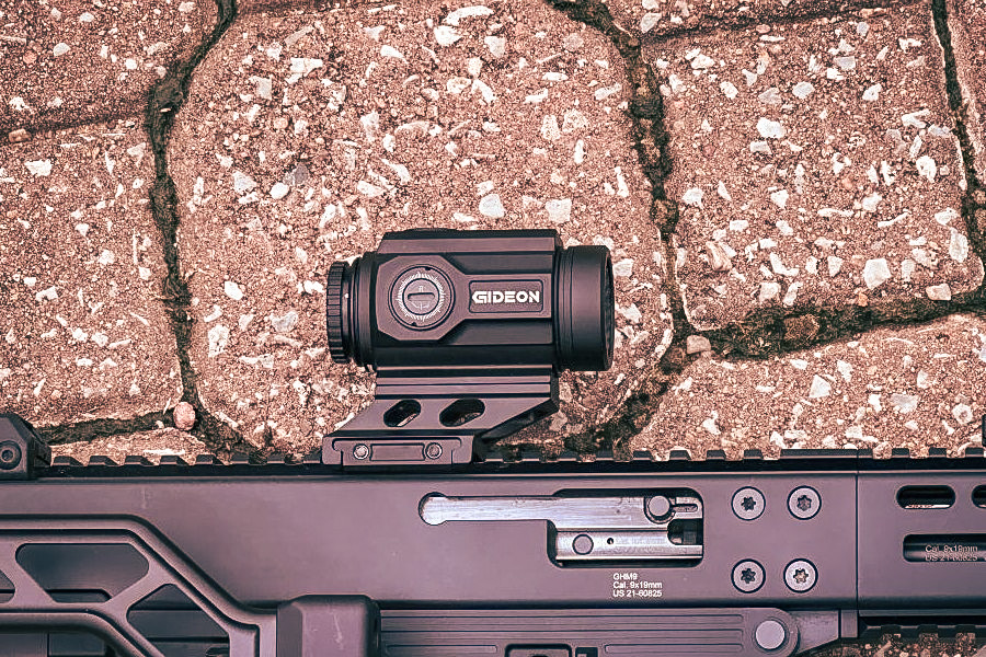 Mounting the Advocate prism sight.