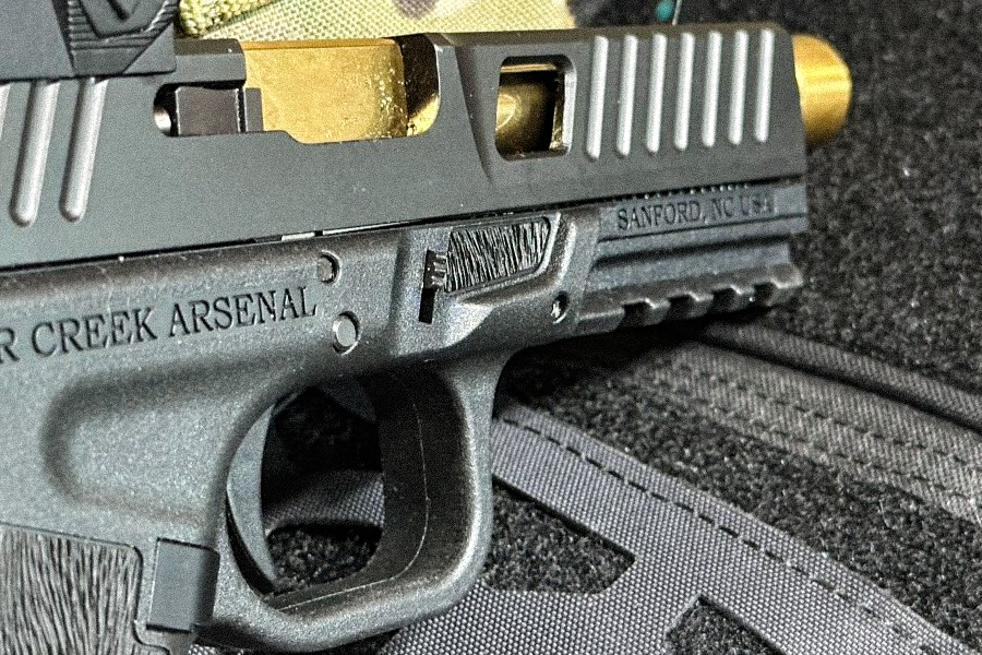 Grizzly 101, Gucci Glock customized frame.