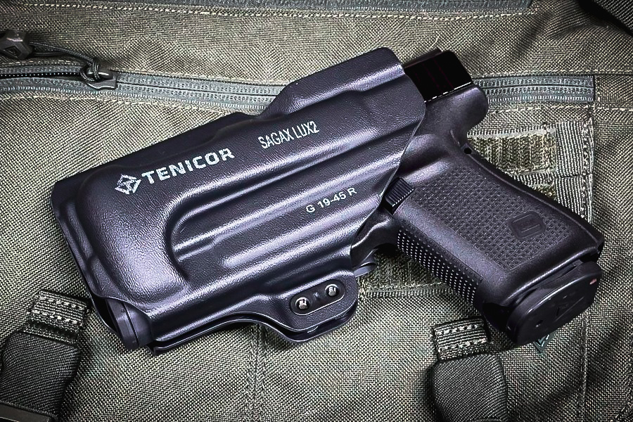 Glock 19 for IWB carry.