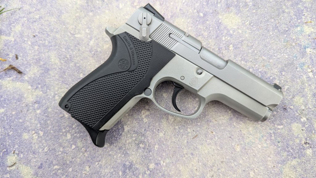 Smith & Wesson 6906