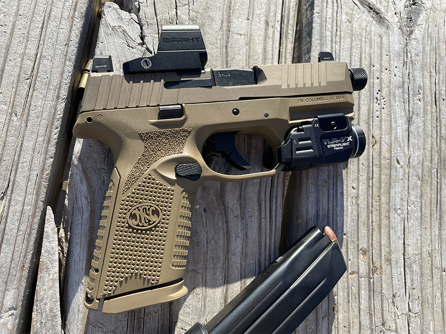 Osight XR 5 reticle enclosed red dot sight